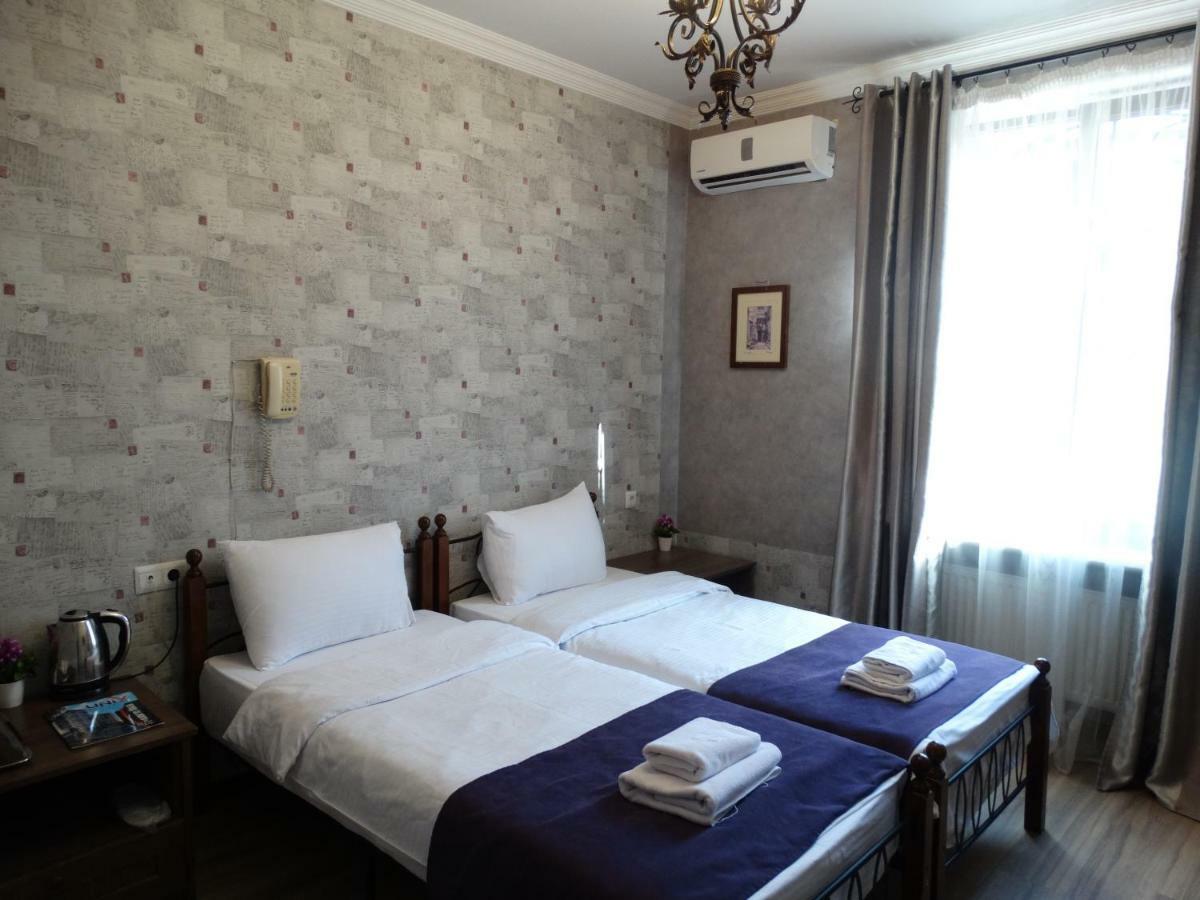 Vita Plaza Tbilissi Chambre photo