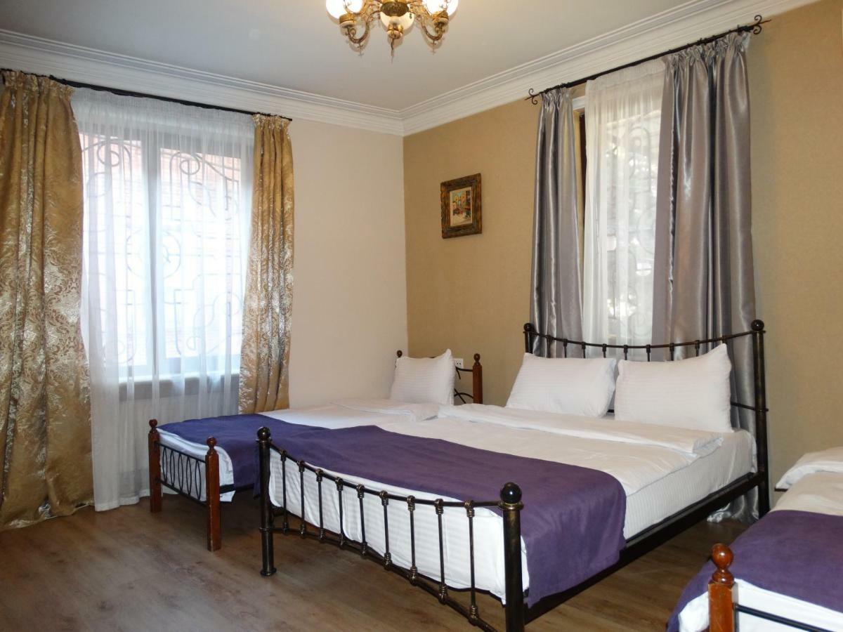 Vita Plaza Tbilissi Chambre photo